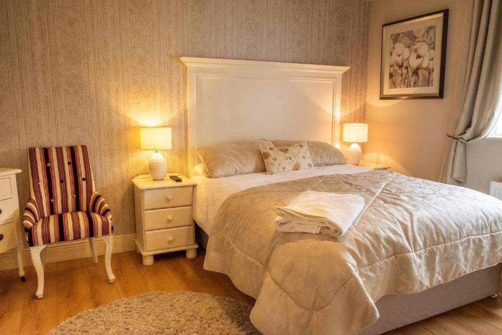 Twin Room at Jacob's Well Hotel